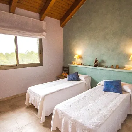 Axa Villa